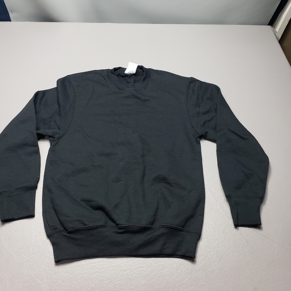 3/$15 port and company basic black sweater kids gender neutral size medium - Picture 1 of 6